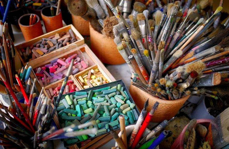 Постновогоднее творчество: Рисуем маслом, создаем абстракцию