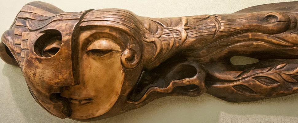 Хипстерам должно понравиться: выставка деревянных скульптур^ в "Палатах"