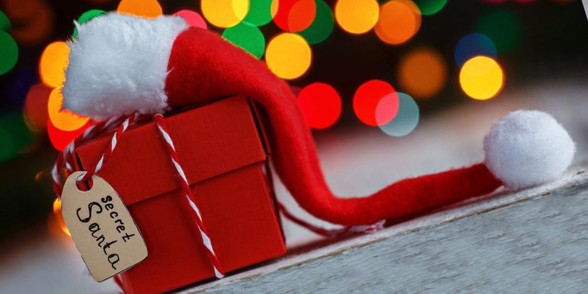 Марафон новогодних подарков: жители Владимира могут стать «тайными Сантами»