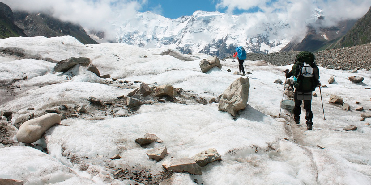 Прогулка по ледникам под грохот лавин: суровая красота Безенги глазами владимирца