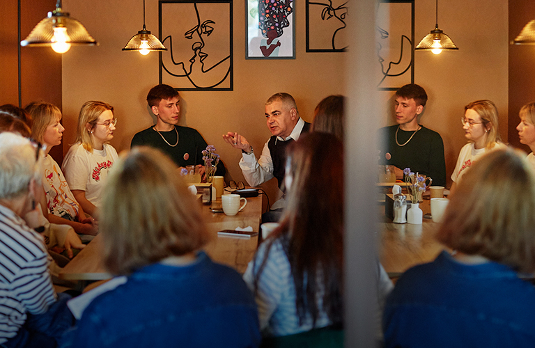 Борьба с интеллектуальным одиночеством, или Кто устроил во Владимире «Книжный движ»?
