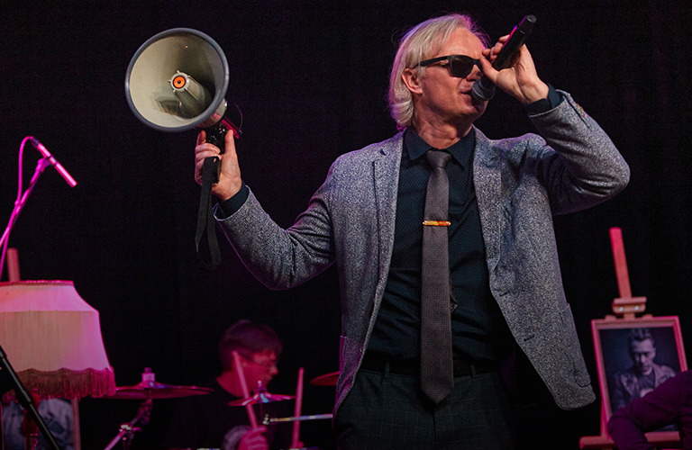 Дневник безумца: лидер «Фон Кнофф orchestra» о книге-альбоме и «не энциклопедии» владимирского рока