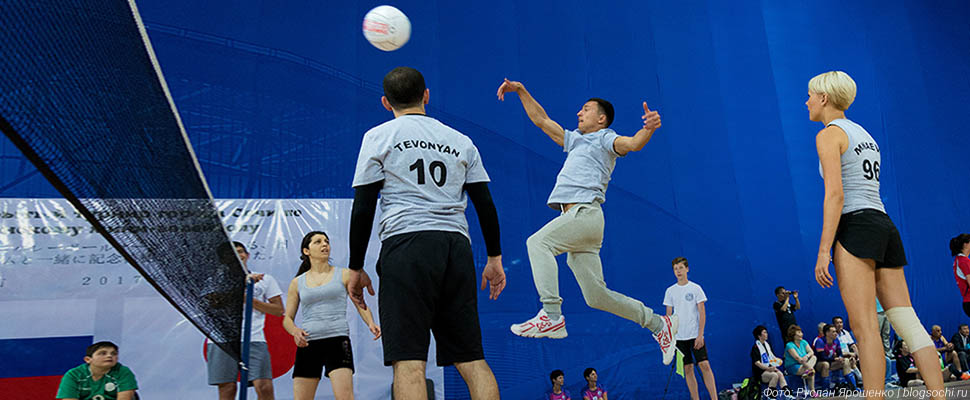 Студенты из Владимира победили^ в японском мини-волейболе