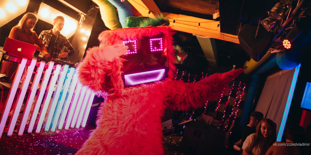 Клубная афиша на выходные: DJ Vinni, кавер-рок и немного «Лирики»