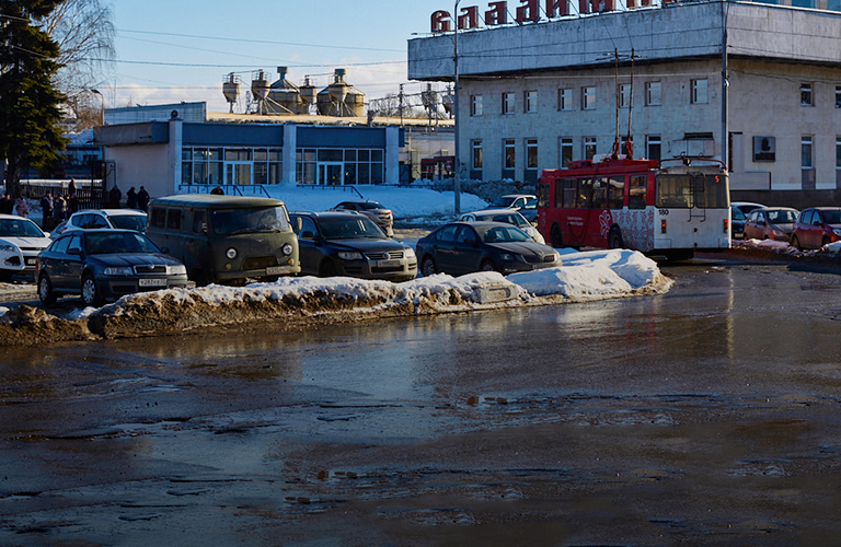 Плюс бесплатная пересадка и новый троллейбус, минус одна парковка: транспортная арифметика Владимира