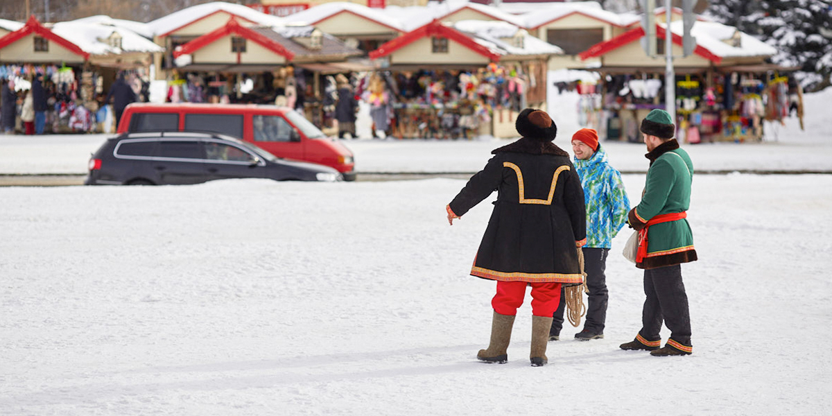 Хрустальная снежинка в действии: в Суздале началась подготовка к новогодним праздникам