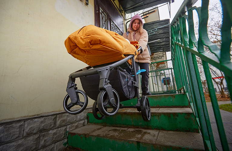 Комфортная городская среда как непроходимый квест, или Легко ли во Владимире маме с коляской