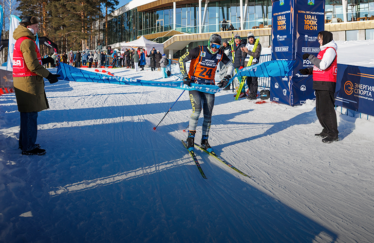 Железный человек! Владимирский лыжник забрал золото на легендарном уральском ультрамарафоне