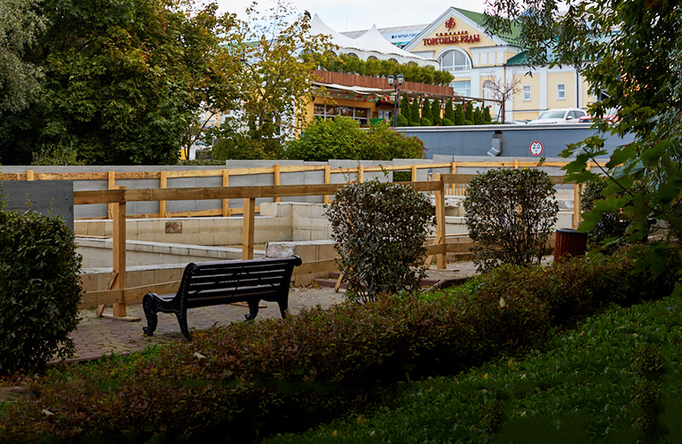 Забьет ли каскад в Комсомольском сквере: какие городские фонтаны готовят к запуску