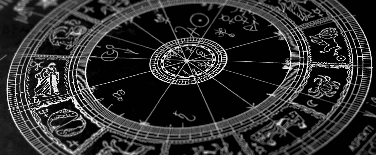 Узнаем об астрологии в ресторане «Vania»