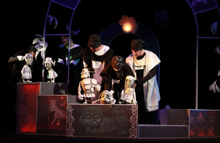 «Белокаменная фантазия» о Правде и Кривде