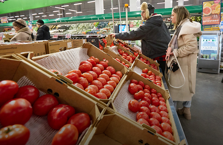 Инфляция в тарелке. Проверяем, как выросли цены на продукты и на что хватит прожиточного минимума