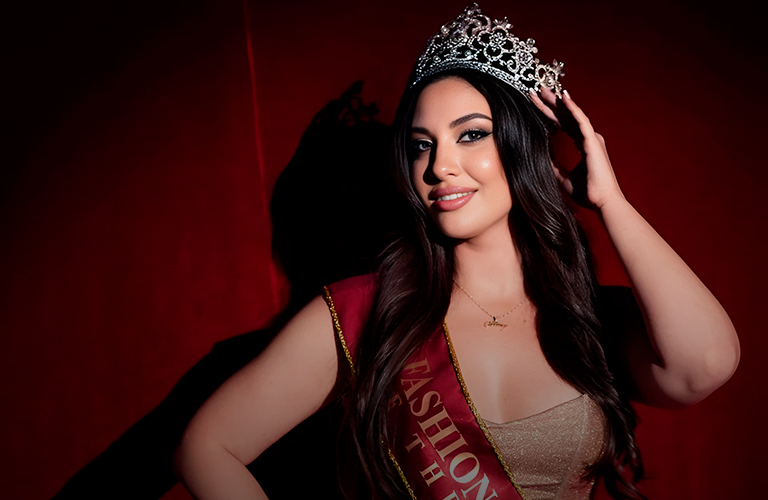 Яркий старт! Владимирская модель и директор агентства Victory признана «Королевой года»