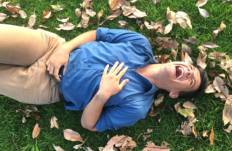 «Открытый микрофон». Смеемся и пробуем шутить сами