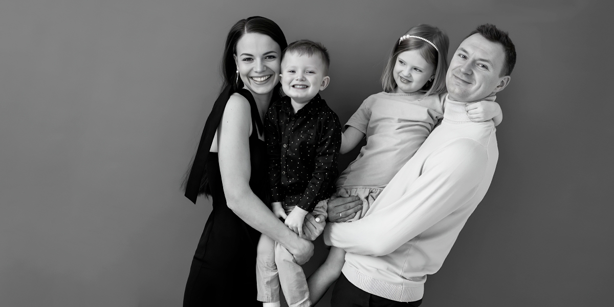 «Я для нее супергерой»: как партнерские роды трансформировали мышление отца троих детей