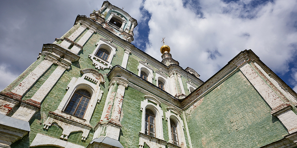 Никитская церковь во Владимире: шедевр провинциального барокко и памятник местным купцам