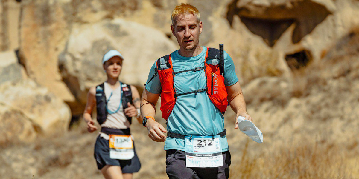 «Получил тепловой удар и отключился». Фанат челленджей из Коврова пробежал в Каппадокии 120 км за сутки