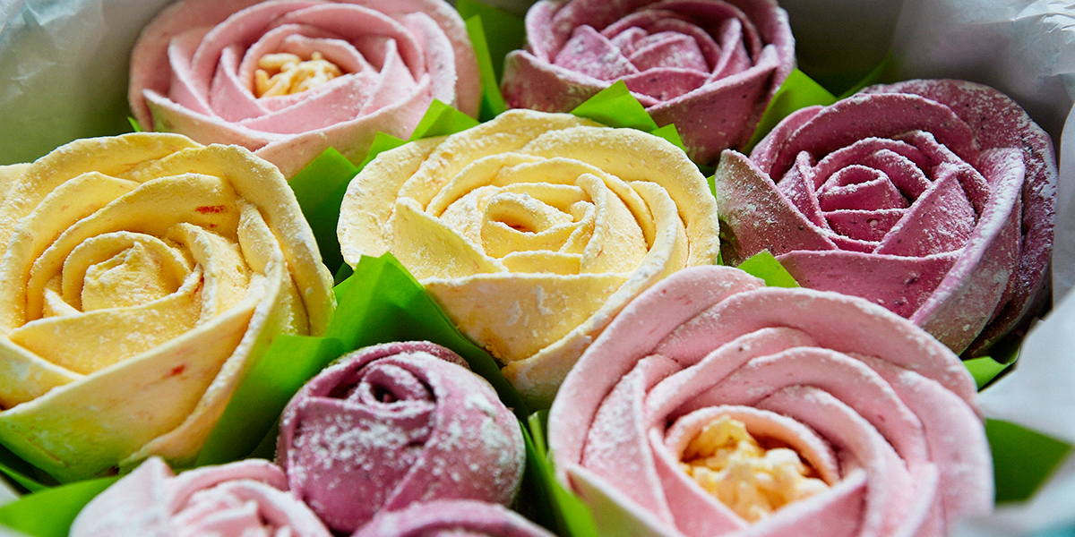 Попробовать цветочный букет на вкус! Воздушные десерты зефирной феи Ольги Красоткиной