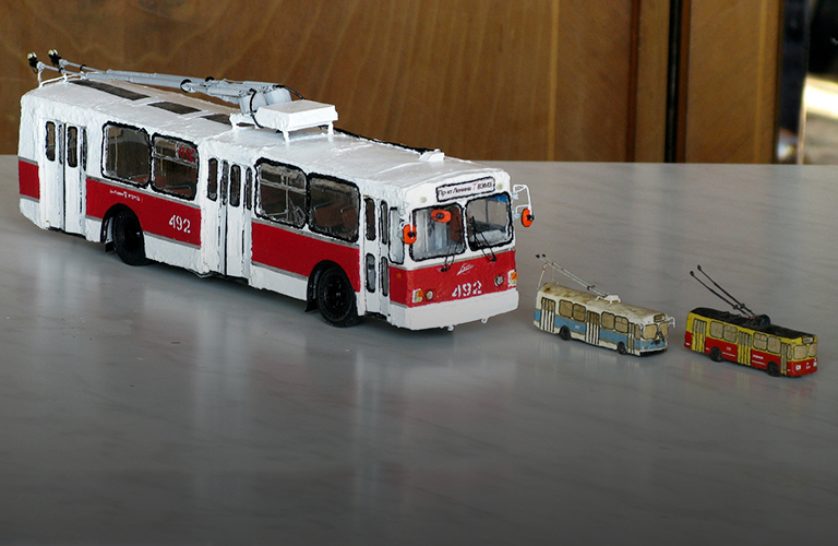 Мини-копии троллейбусов: масштабные модели владимирского мастера