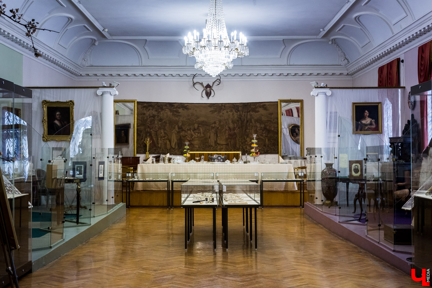 Выставка предметов для сервировки стола XVII–XX веков в Палатах