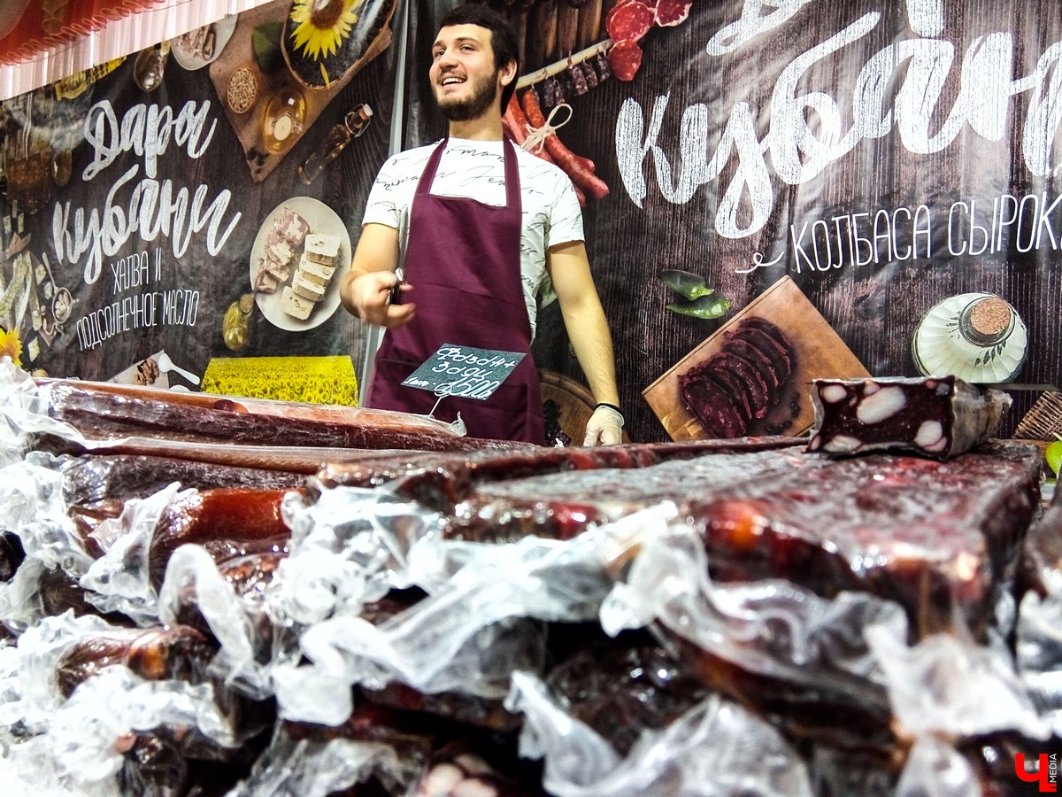 25 сентября во владимирском Экспоцентре открылась ярмарка национальных деликатесов. В ней участвуют производители из Абхазии, Адыгеи, Кубани, Камчатки и Армении