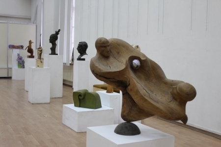 Выставка скульптуры Семь десятилетий.jpg