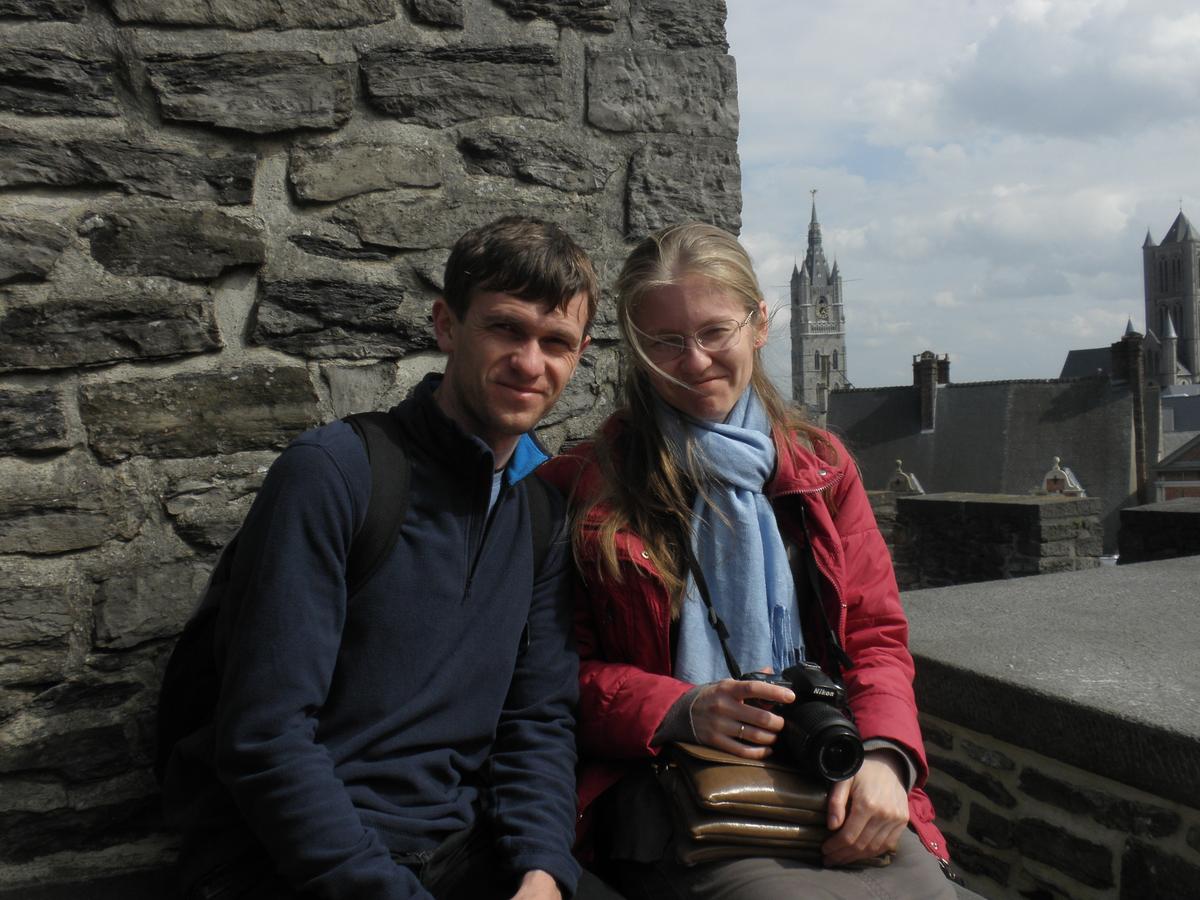 Артем Кокорин - владимирский художник-реставратор, за последние 5 лет исколесивший на машине 15 стран Европы. В общем и целом маршрут нашего земляка составил 32 тысячи километров. Как отправиться за границу на авто - узнаем из первых уст