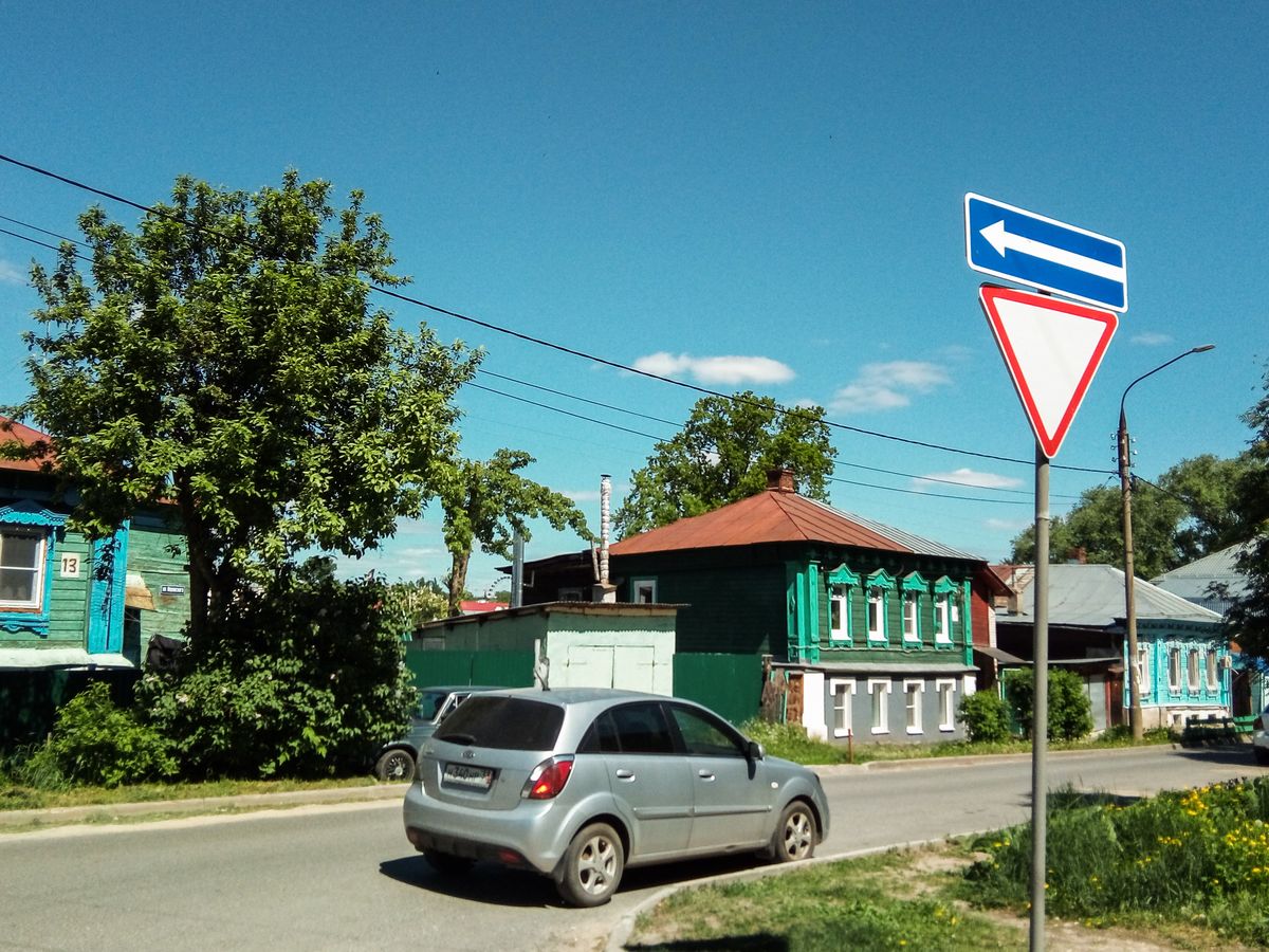 Опасные дорожные знаки во Владимире