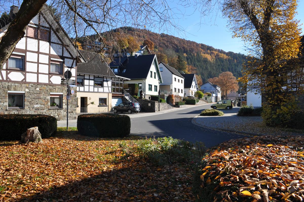 Артем Кокорин - владимирский художник-реставратор, за последние 5 лет исколесивший на машине 15 стран Европы. В общем и целом маршрут нашего земляка составил 32 тысячи километров. Как отправиться за границу на авто - узнаем из первых уст