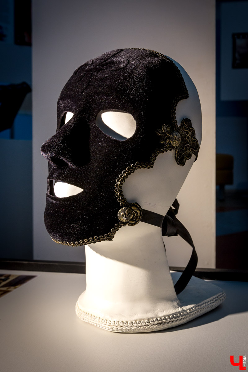 Выставка масок “Без лица” во Владимире