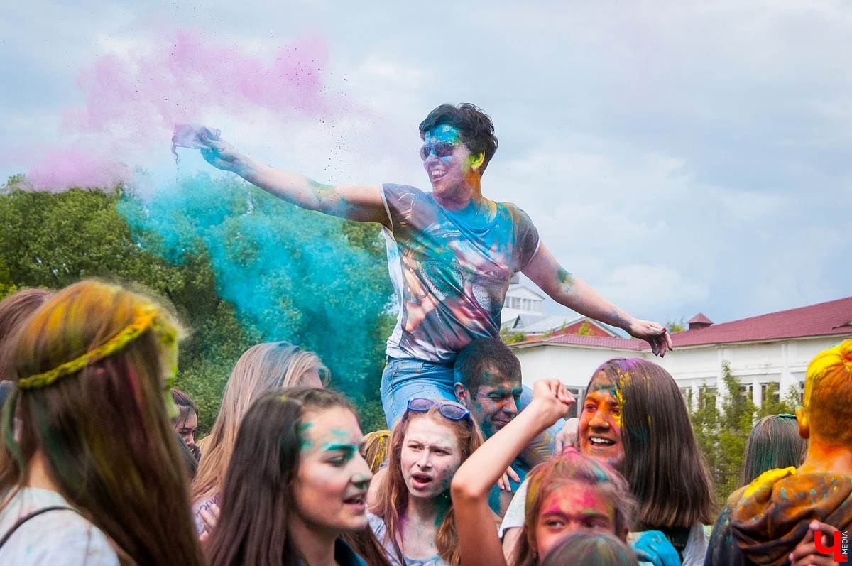 Всероссийский фестиваль красок во Владимире