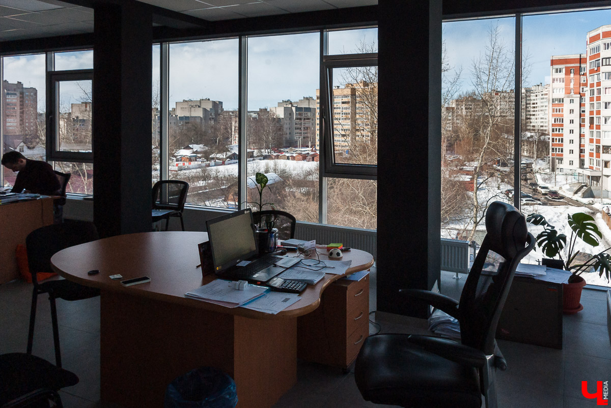 Офис с панорамными окнами во Владимире