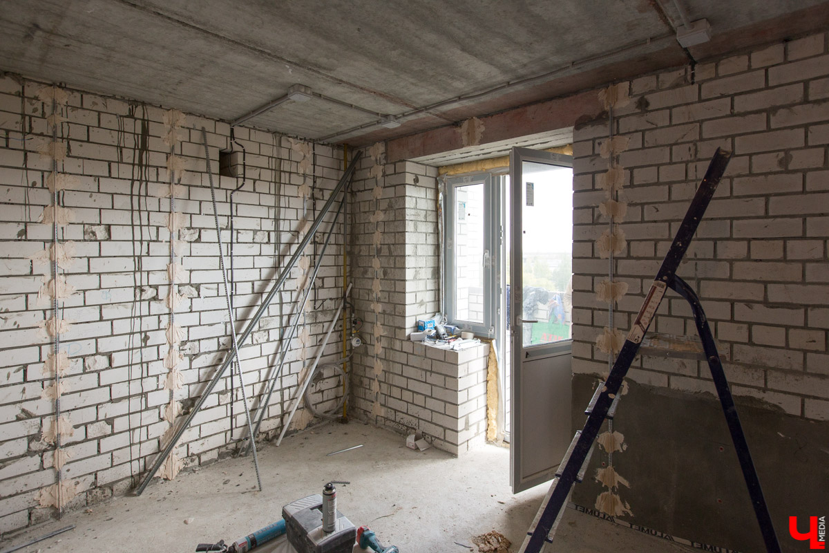 Как из обыкновенной однокомнатной квартиры сделать стильный лофт с мужским характером? Мы следим за ходом ремонта вместе с дизайнером Екатериной Масловой