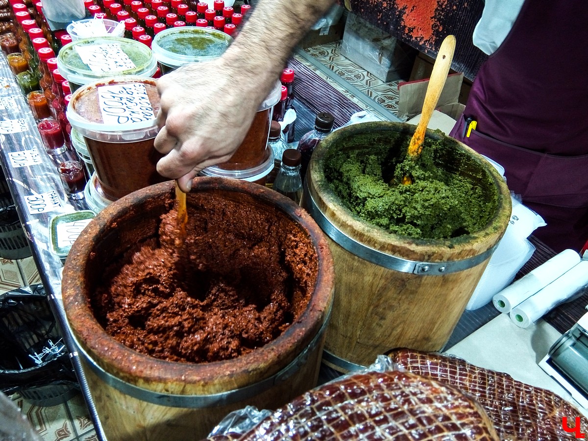 25 сентября во владимирском Экспоцентре открылась ярмарка национальных деликатесов. В ней участвуют производители из Абхазии, Адыгеи, Кубани, Камчатки и Армении