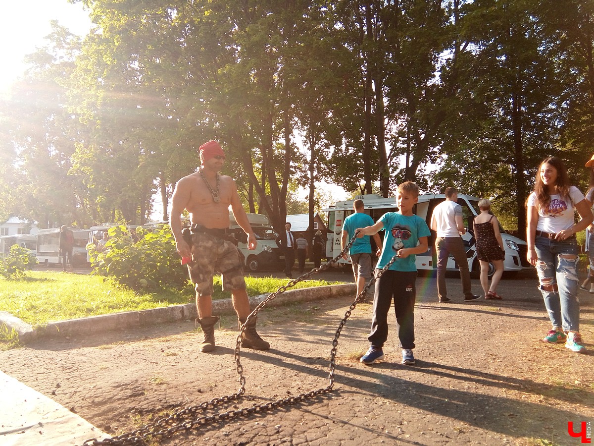 7-8 сентября в Суздале прошел третий фестиваль «Медовуха Fest». В 2018 году медовары привезли ставленый мед, сбитень, безалкогольную медовуху и травяные настои