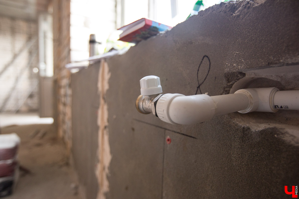 Как из обыкновенной однокомнатной квартиры сделать стильный лофт с мужским характером? Мы следим за ходом ремонта вместе с дизайнером Екатериной Масловой