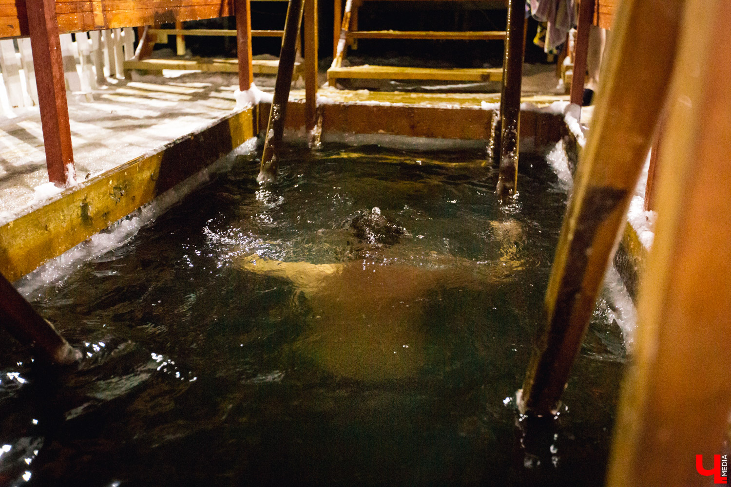 Крещенские купания в Суздале