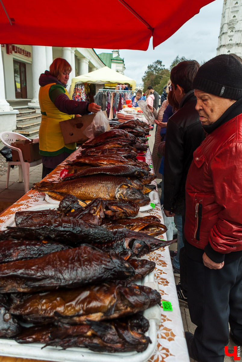 6 октября в Суздале прошла Традиционная Евфросиньевская ярмарка. Мероприятие собрало продавцов и производителей разных товаров из Суздаля и соседних городов