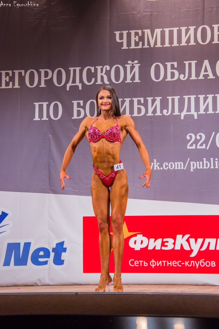 Надежда Сухопарова из Владимира заняла второе место на соревнованиях по бодибилдингу в Нижнем Новгороде