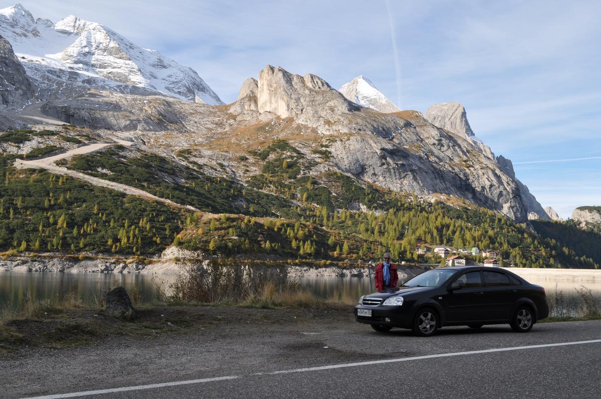 Артем Кокорин - владимирский художник-реставратор, за последние 5 лет исколесивший на машине 15 стран Европы. В общем и целом маршрут нашего земляка составил 32 тысячи километров. Как отправиться за границу на авто - узнаем из первых уст