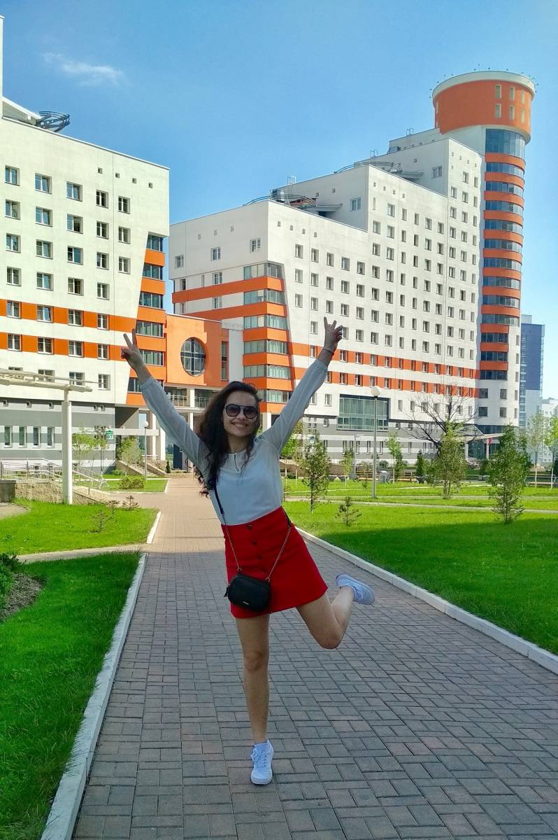 Арина Орлова, студентка Минского государственного лингвистического университета, рассказала об учёбе в Белоруссии и стажировке в Шанхае