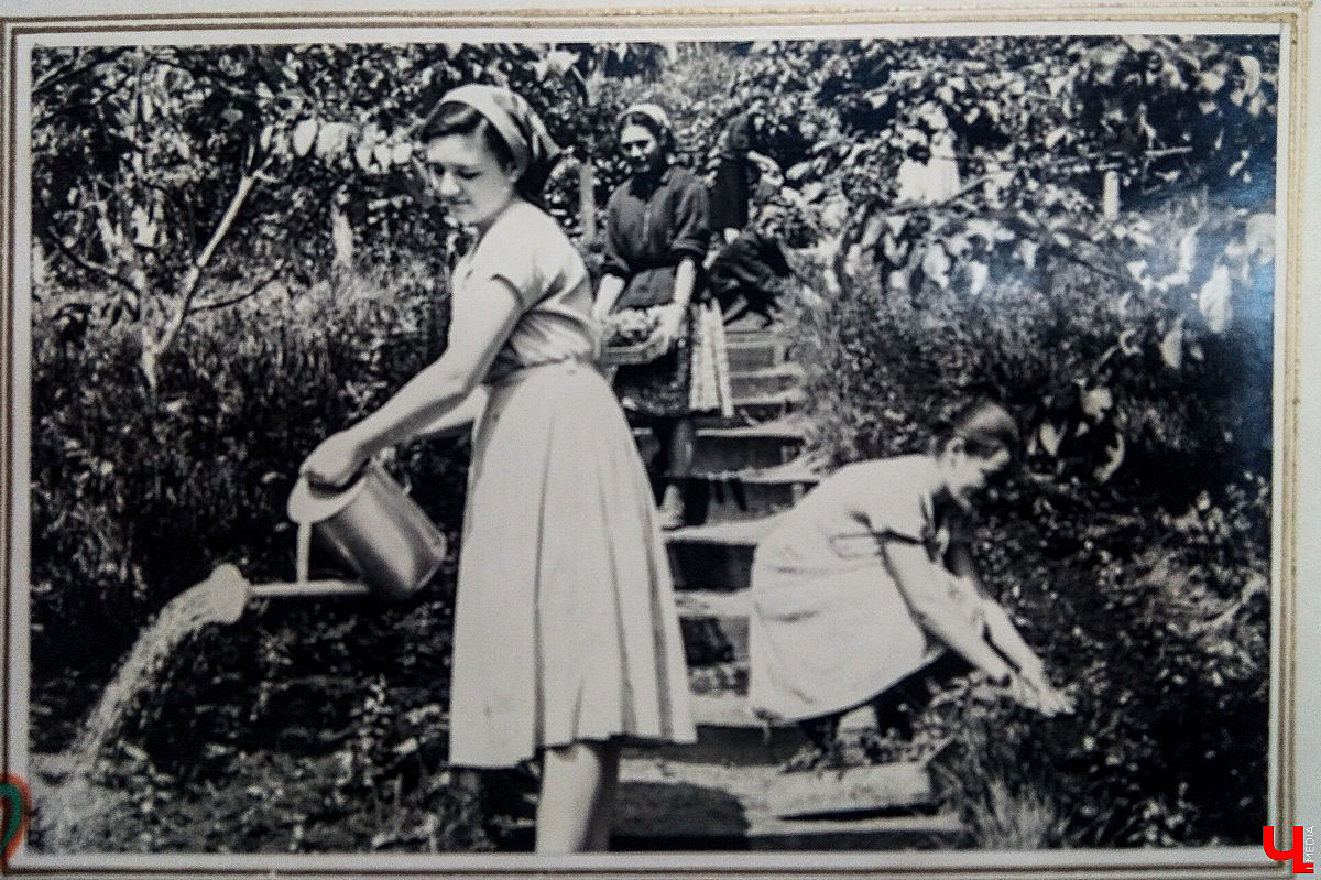 История Патриаршего сада в фотографиях из архива станции юннатов