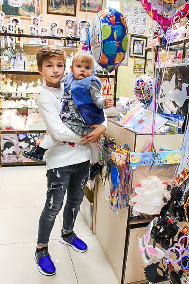 Обзор модной детской одежды из магазина WAIKIKI, где представлено более 50 брендов для детей любого возраста