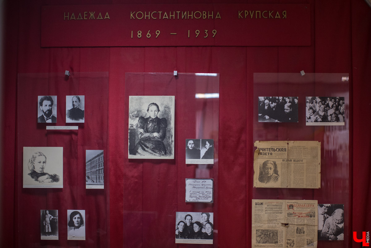 Экскурсия по музею владимирской гимназии № 3, в котором собраны экспонаты за весь столетний период её существования
