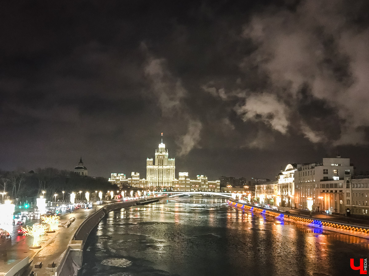 Прогулка по зимнему парку “Зарядье” в Москве