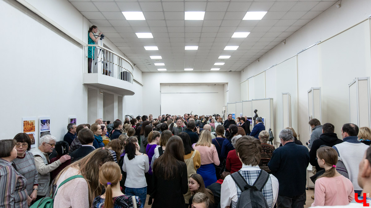 Персональная выставка скульптора Ильи Шанина открылась в Центре ИЗО во Владимире