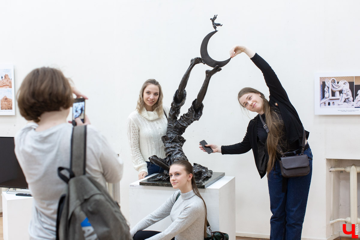 Персональная выставка скульптора Ильи Шанина открылась в Центре ИЗО во Владимире