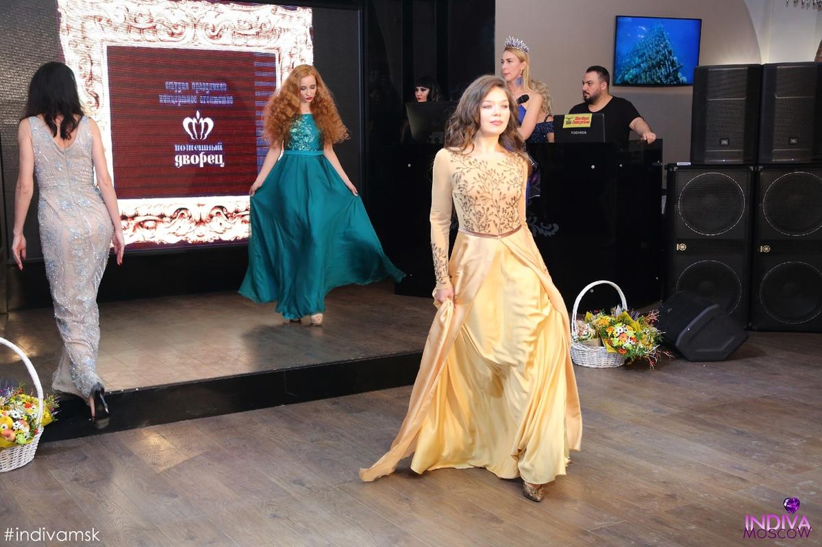 Наряды дизайнера одежды Татьяны Беленко, представленные на конкурсе красоты “INDIVA Moscow & SPB”