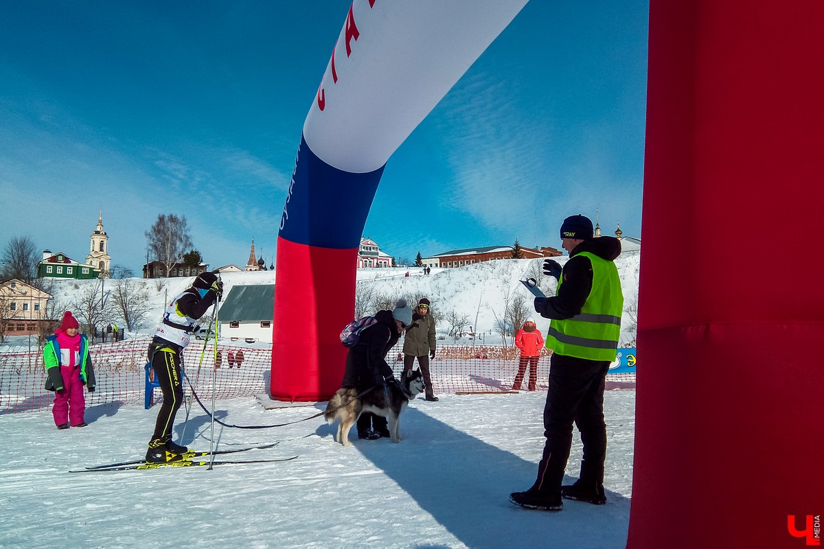 23 февраля в Суздале состоялись соревнования среди собачьих упряжек “Суздальский луг”. В нем приняли участие 170 спортсменов
