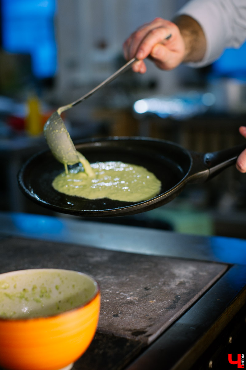 Рецепт зеленых блинов к Масленице от шеф-повара ресторана